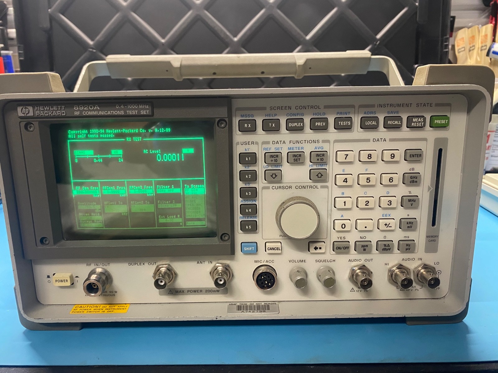 HP 8920A RF Communications Test Set - Opt 002/005 w/4 HP 892X Memory Cards HP 8920A RF Communications Test Set - Opt 002/005 w/4 HP 892X Memory Cards