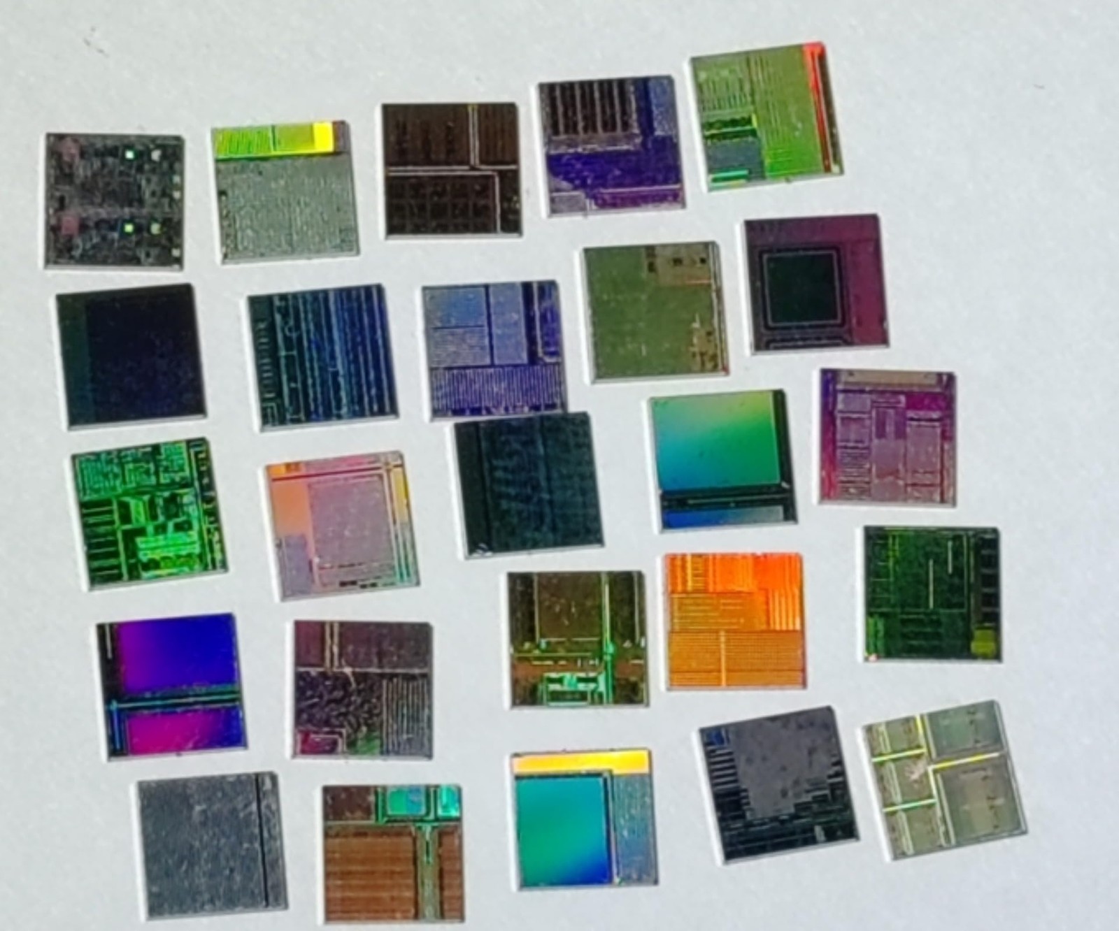 Semiconductor Silicon Wafer Chip Sample Box IC Die Pattern Teaching Display
