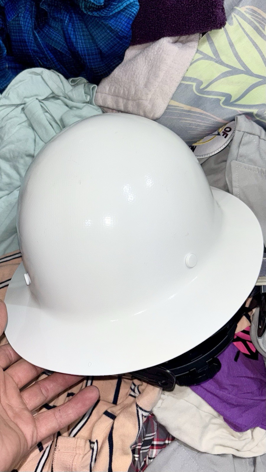 MSA Skullguard Full Brim White Safety Hardhat w/ Fast-Trac III Suspension-NEW MSA Skullguard Full Brim White Safety Hardhat w/ Fast-Trac III Suspension-NEW