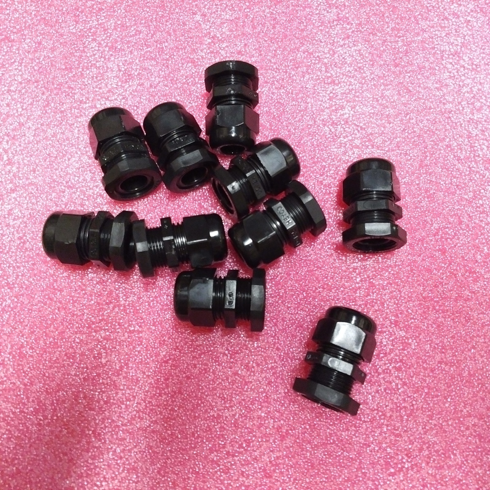 Lot of 10 Heyco Part # 3216 Liquid Tight Cordgrips Lot of 10 Heyco Part # 3216 Liquid Tight Cordgrips