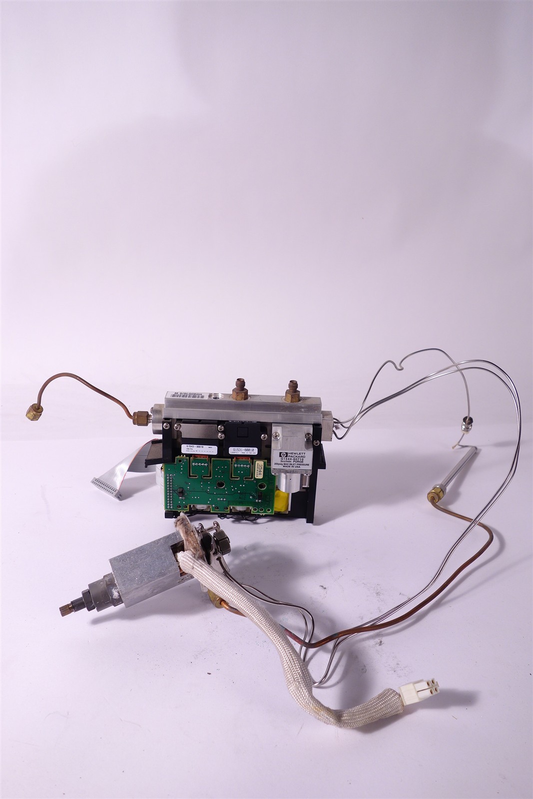 Agilent G1545-60540 G1531-80010 G1575-60040 EPC Control Module + Column Inlet Agilent G1545-60540 G1531-80010 G1575-60040 EPC Control Module + Column Inlet