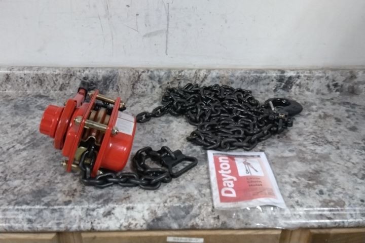Dayton 29XP52 6000 Lb Lift Cap 20 Ft Lift Length Lever Chain Hoist Dayton 29XP52 6000 Lb Lift Cap 20 Ft Lift Length Lever Chain Hoist