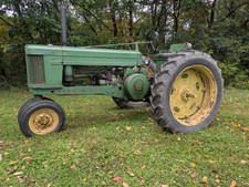 John Deere Model 50 tractor, 1953 year, Serial number 5012568 picture