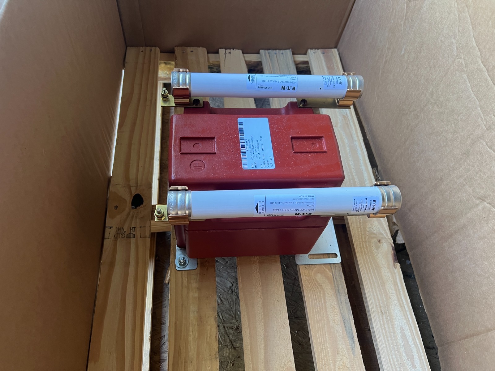 NEW GE ITI PTG5-2-110 Voltage Transformer 12470:120V 1500VA w/ 2 Bussmann Fuses NEW GE ITI PTG5-2-110 Voltage Transformer 12470:120V 1500VA w/ 2 Bussmann Fuses