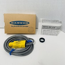 Banner Engineering SM2A312LV Photoelectric Sensor 25964 NOS - NEW OLD STOCK Vtg picture