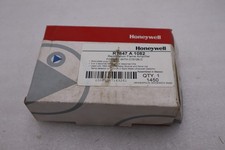 NEW OPEN BOX Honeywell R7847 A 1082 Rectification Flame Amplifier STOCK K1622A picture