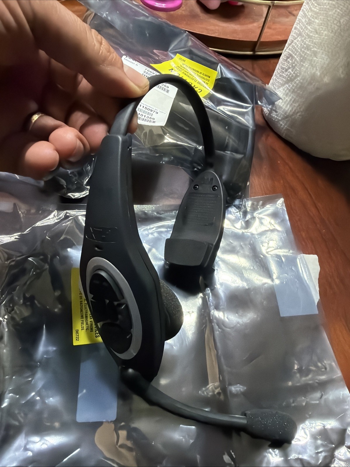 Used 3M XT-1 Wireless Drive Thru Intercom XT-1H Headset Only No Battery Used 3M XT-1 Wireless Drive Thru Intercom XT-1H Headset Only No Battery