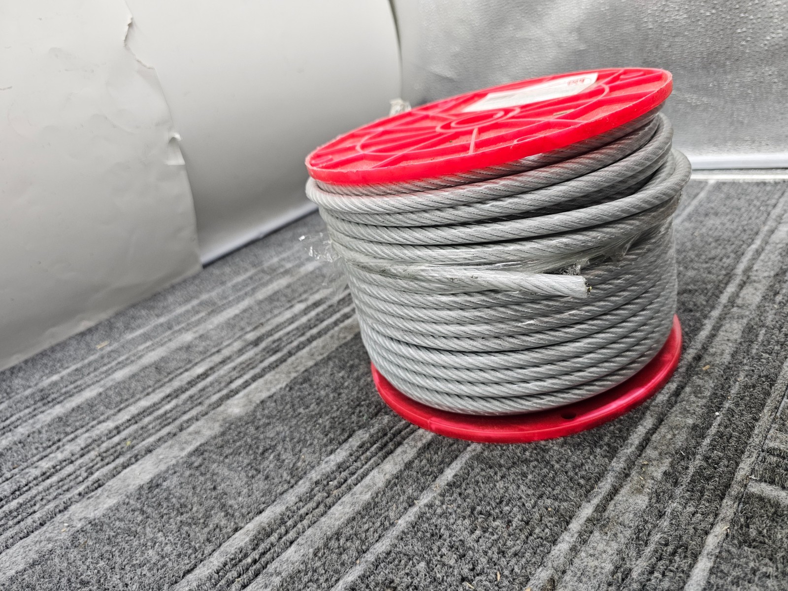 Koch Industries 010221 Cable Galvanized Clear VC 7 x 19, 1/4-5/16 Koch Industries 010221 Cable Galvanized Clear VC 7 x 19, 1/4-5/16