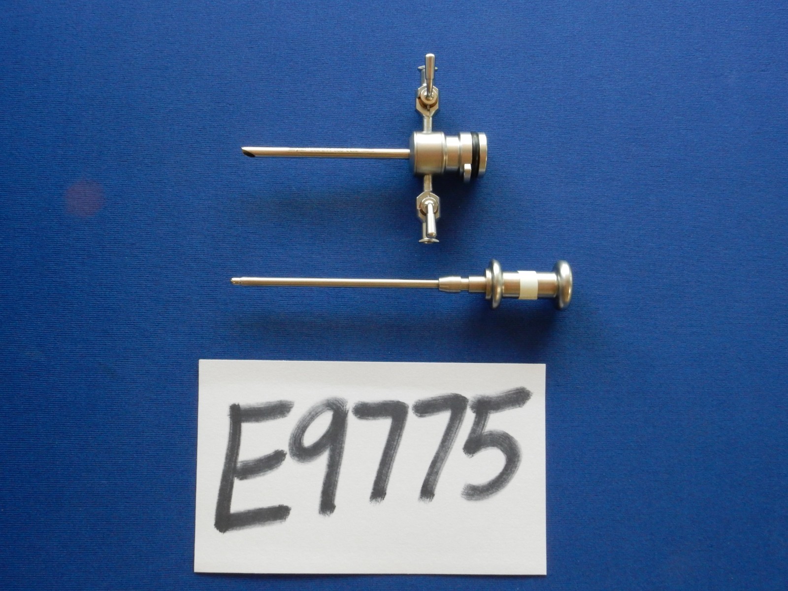 Stryker 502-714-560 4.0mm Cannula with 2 Rotating Stopcocks and Obturator Stryker 502-714-560 4.0mm Cannula with 2 Rotating Stopcocks and Obturator