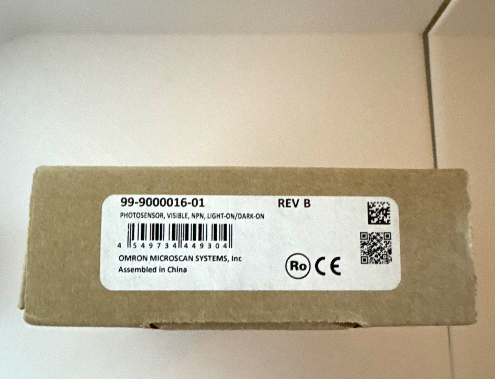 Omron Microscan 99-9000016-01 Rev B Visible Photosensor NPN Light/Dark On NEW