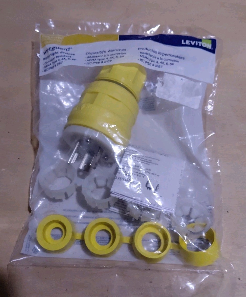 Leviton 30 Amp 250 Volt Locking Plug Industrial Grade Grounding Wetguard 28W48