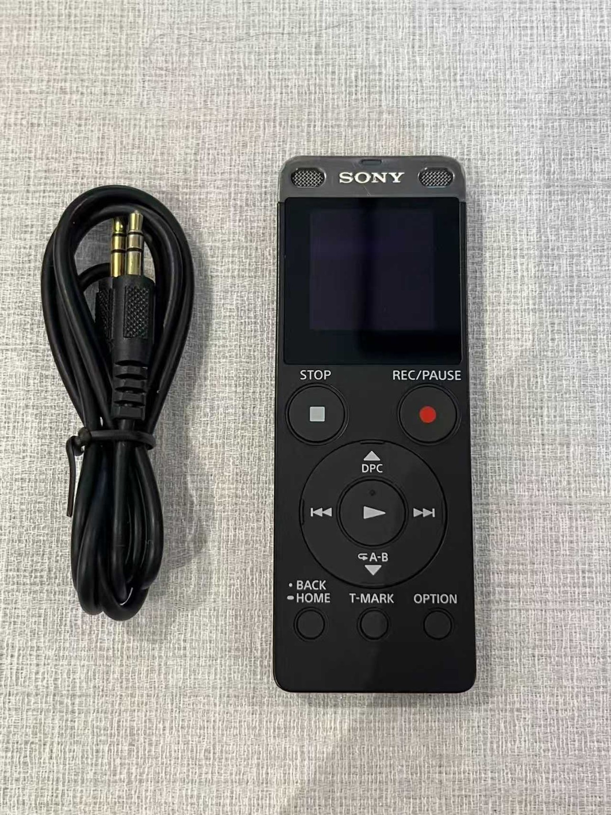 Sony ICD-UX560F Digital Voice Recorder 4GB Linear PCM MP3 FM Radio Black Sony ICD-UX560F Digital Voice Recorder 4GB Linear PCM MP3 FM Radio Black
