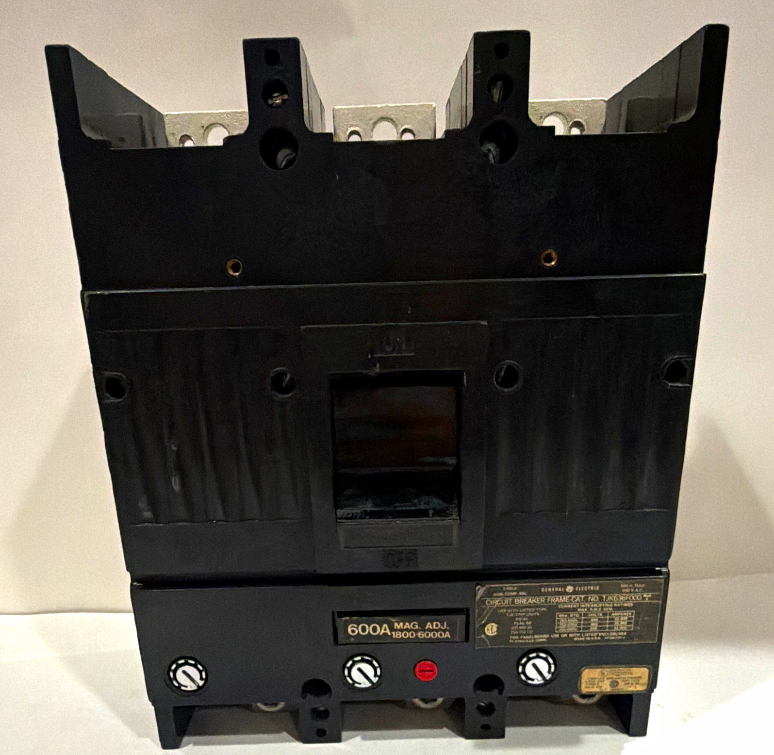 General Electric TJK636F000 3-Pole Circuit Breaker 600A 600VAC Adj Trip General Electric TJK636F000 3-Pole Circuit Breaker 600A 600VAC Adj Trip