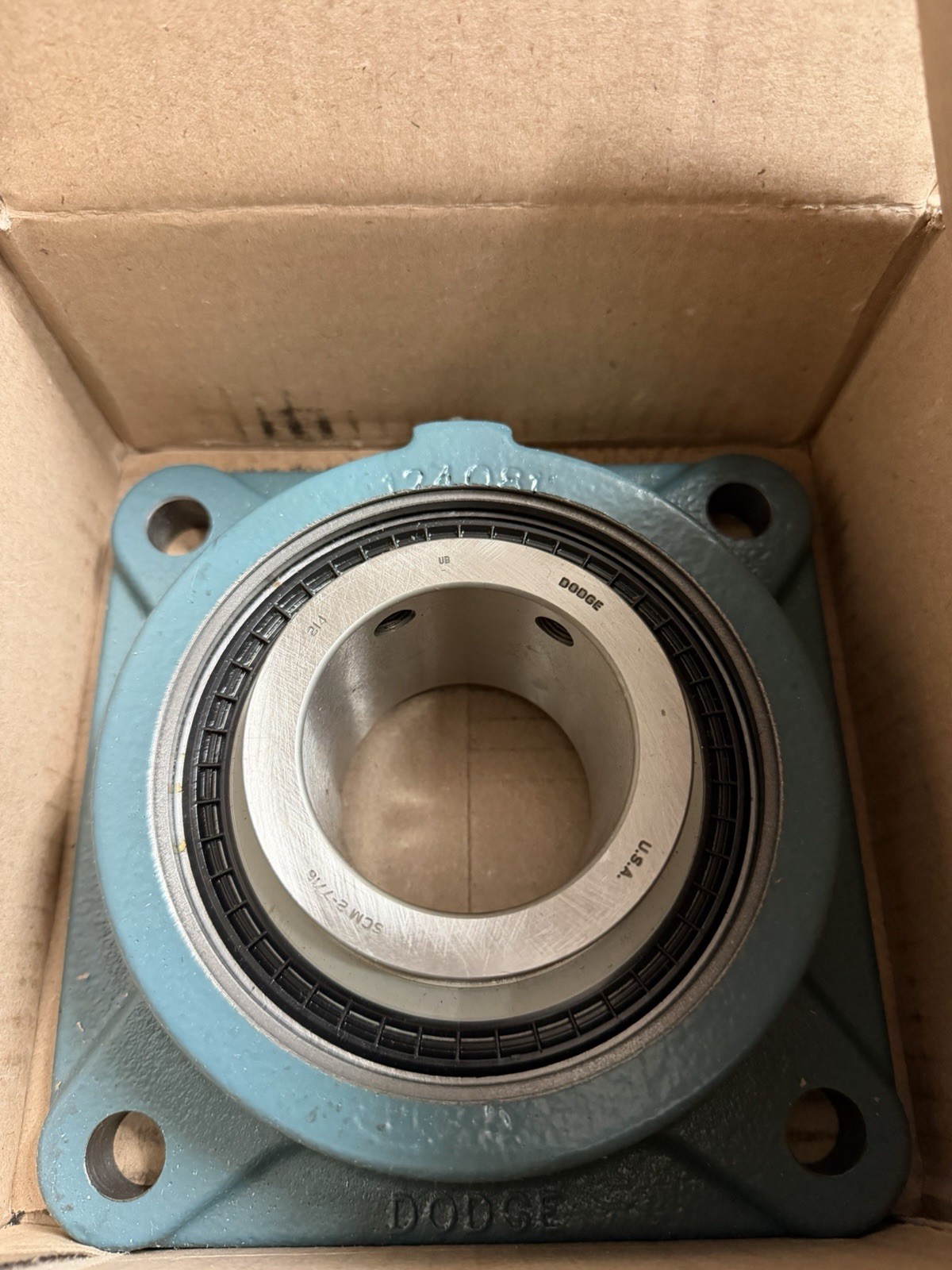 Dodge 126194 F4B-SCM-207 2-7/16” 4 Bolt Flange Set Screw Non Expansion Bearing Dodge 126194 F4B-SCM-207 2-7/16” 4 Bolt Flange Set Screw Non Expansion Bearing