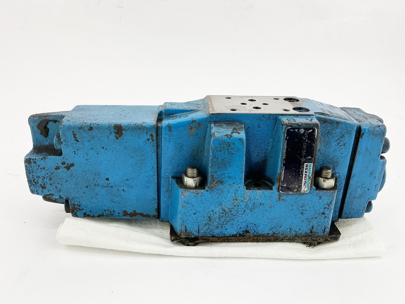 Rexroth 4WRZ16W150-60/6AG24NTZ4/M Hydraulic Valve Rexroth 4WRZ16W150-60/6AG24NTZ4/M Hydraulic Valve