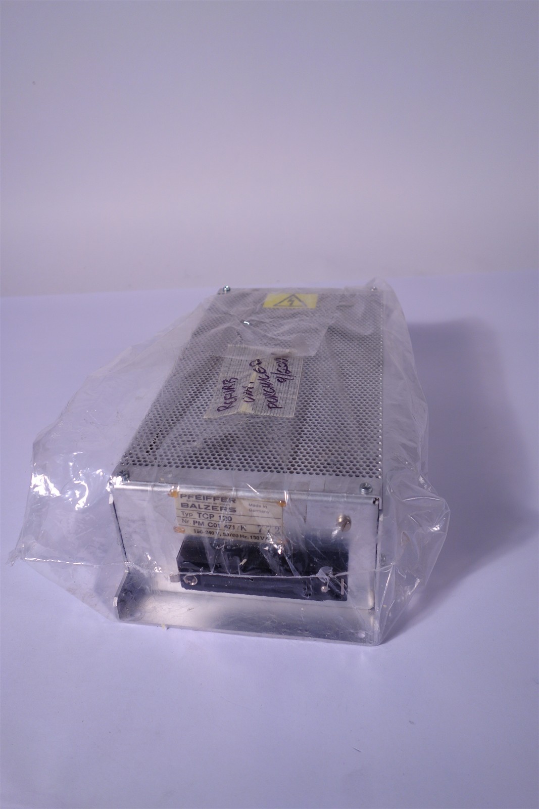 Pfeiffer Balzers TCP-120 Turbo Pump Power Supply / Controller Refub Pfeiffer Balzers TCP-120 Turbo Pump Power Supply / Controller Refub