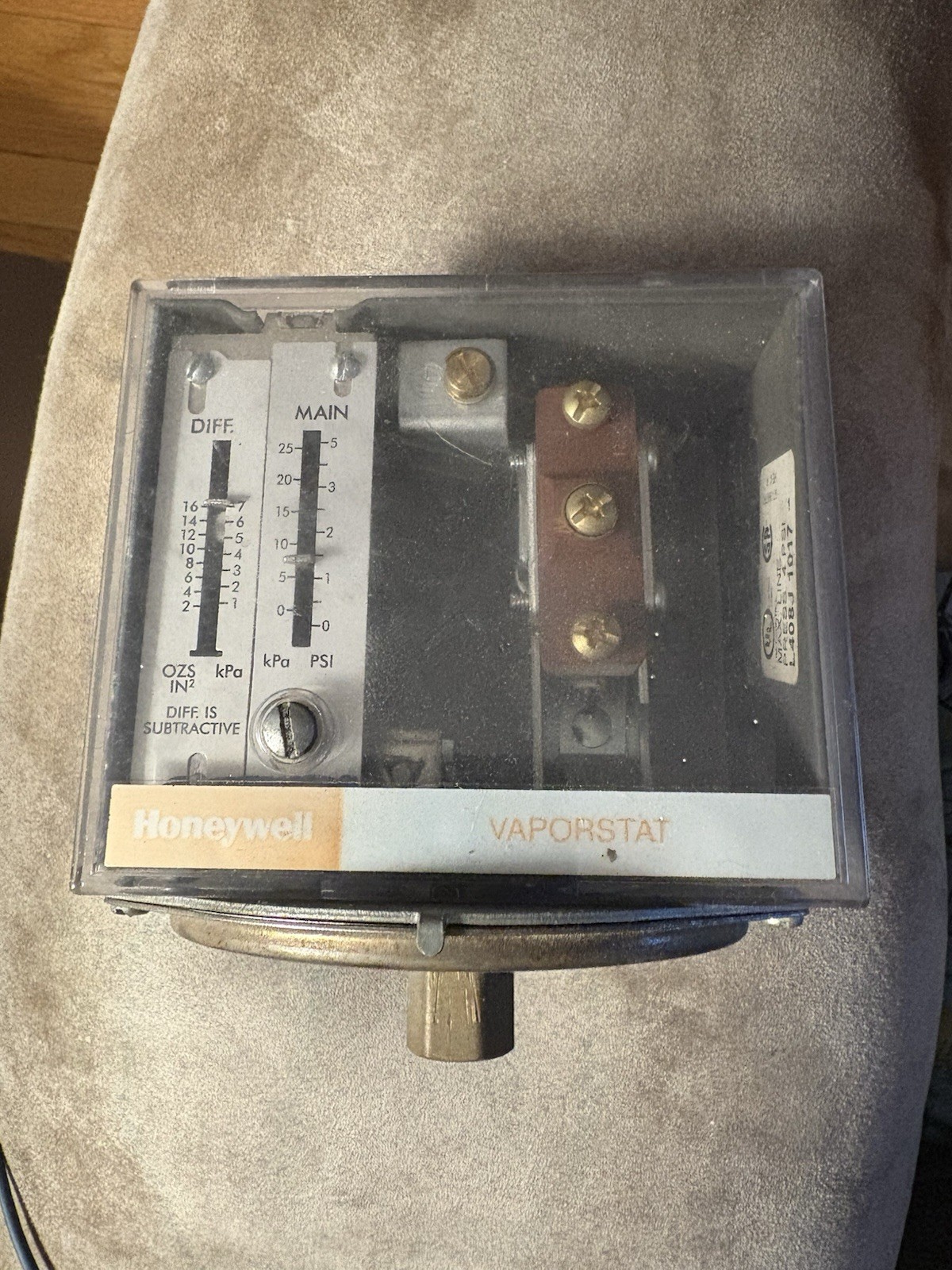 HONEYWELL L408J1017 L408J1017  VAPORSTAT 0-4 PSI L408J 1017