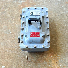 Appleton AEBB10036DS 100A AC Heavy Duty Disconnector Safety Switch Gray picture