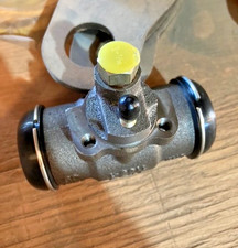 New Aftermarket Galion Komatsu 85253 27233 Motor grader Wheel Cylinder A550 T500 picture