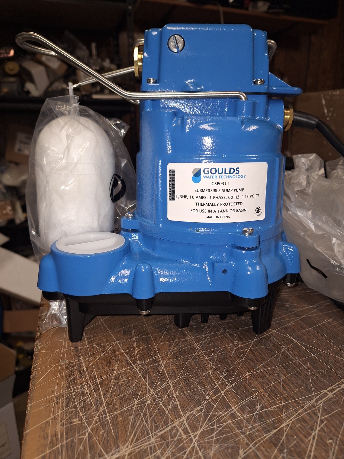 Goulds GSP0311 1/3HP Submersible Sump Pump 1/60-115v with float switch Goulds GSP0311 1/3HP Submersible Sump Pump 1/60-115v with float switch