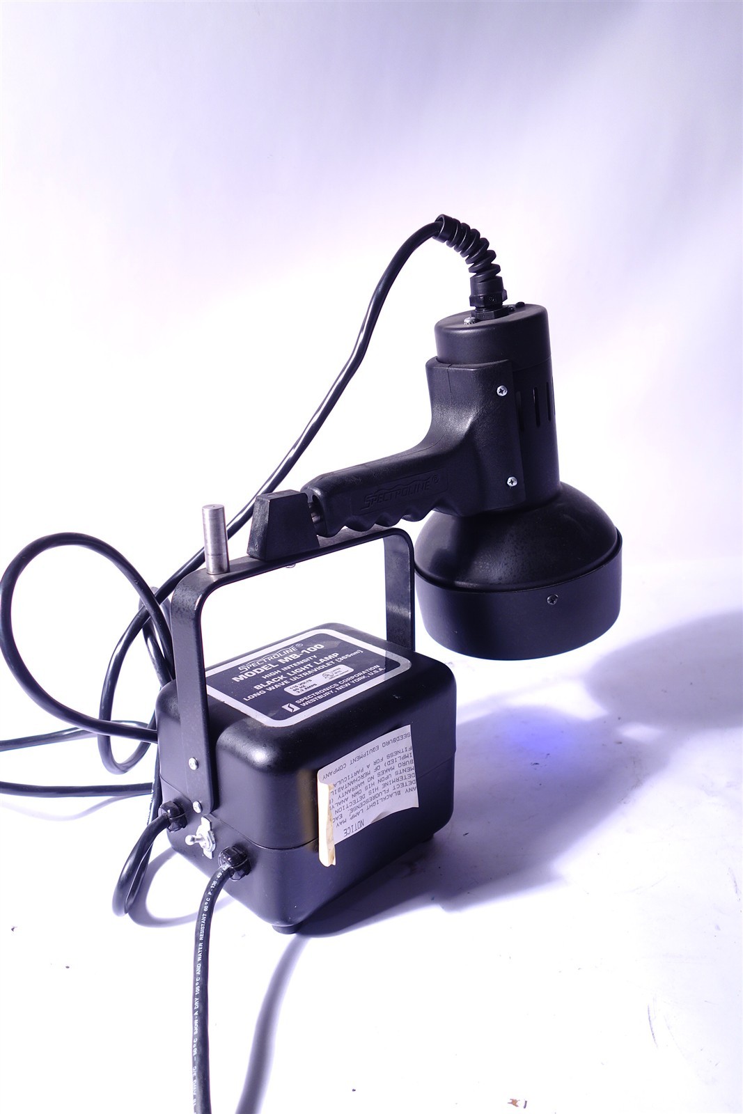 Spectroline MB-100 High Intensity Black Light Lamp Long Wave Ultraviolet 