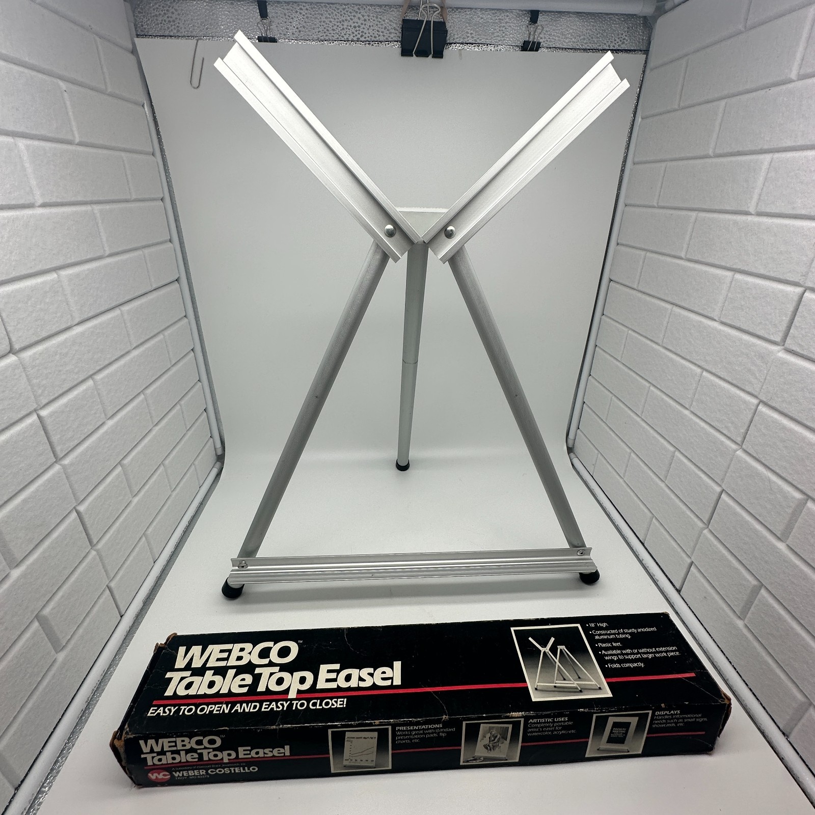 Vintage Webco Table Top Easel 156-545 Anodized Aluminum with Extension Wings Vintage Webco Table Top Easel 156-545 Anodized Aluminum with Extension Wings