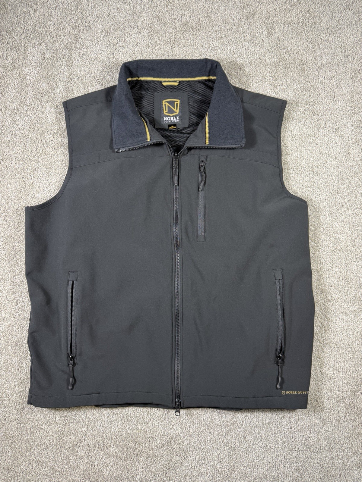Chaleco Negro Noble Outfitters Talla XXL Para Hombre Con Cierre Y Bolsillos Chaleco Negro Noble Outfitters Talla XXL Para Hombre Con Cierre Y Bolsillos