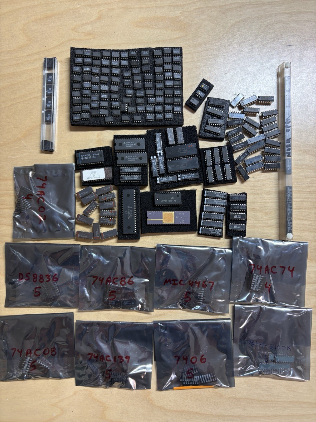 Huge Vintage IC Chip Lot Assortment 74LS CMOS Intel Ceramic EEPROM Untested AsIs Huge Vintage IC Chip Lot Assortment 74LS CMOS Intel Ceramic EEPROM Untested AsIs