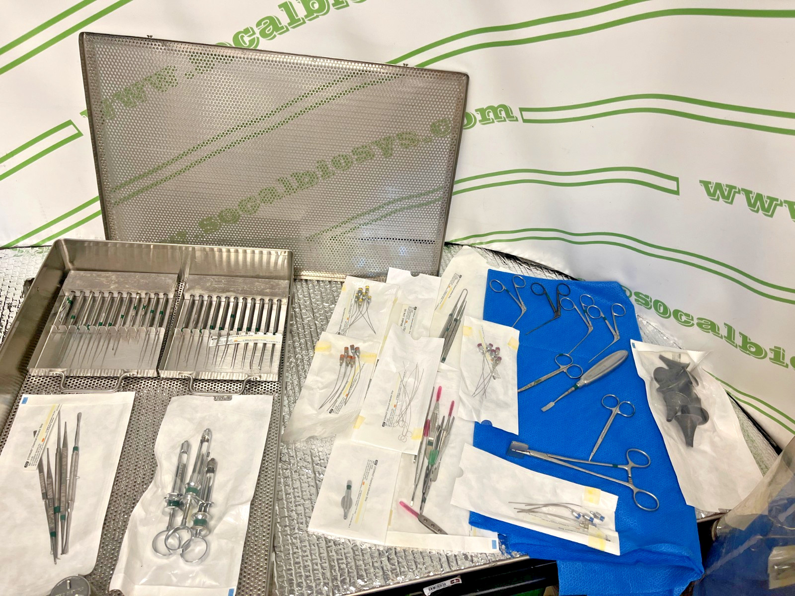 XOMED ENT Ear Surgery Instrument Set Otology Tympanoplasty Myringotomy Tray XOMED ENT Ear Surgery Instrument Set Otology Tympanoplasty Myringotomy Tray
