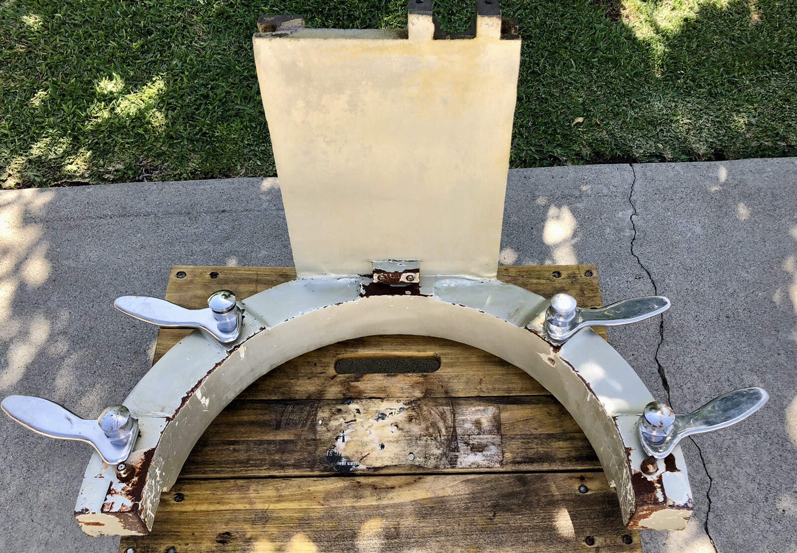 Eurodib USA M60A 220ETL 60-Qt Planetary Mixer Bowl Support Assembly Eurodib USA M60A 220ETL 60-Qt Planetary Mixer Bowl Support Assembly