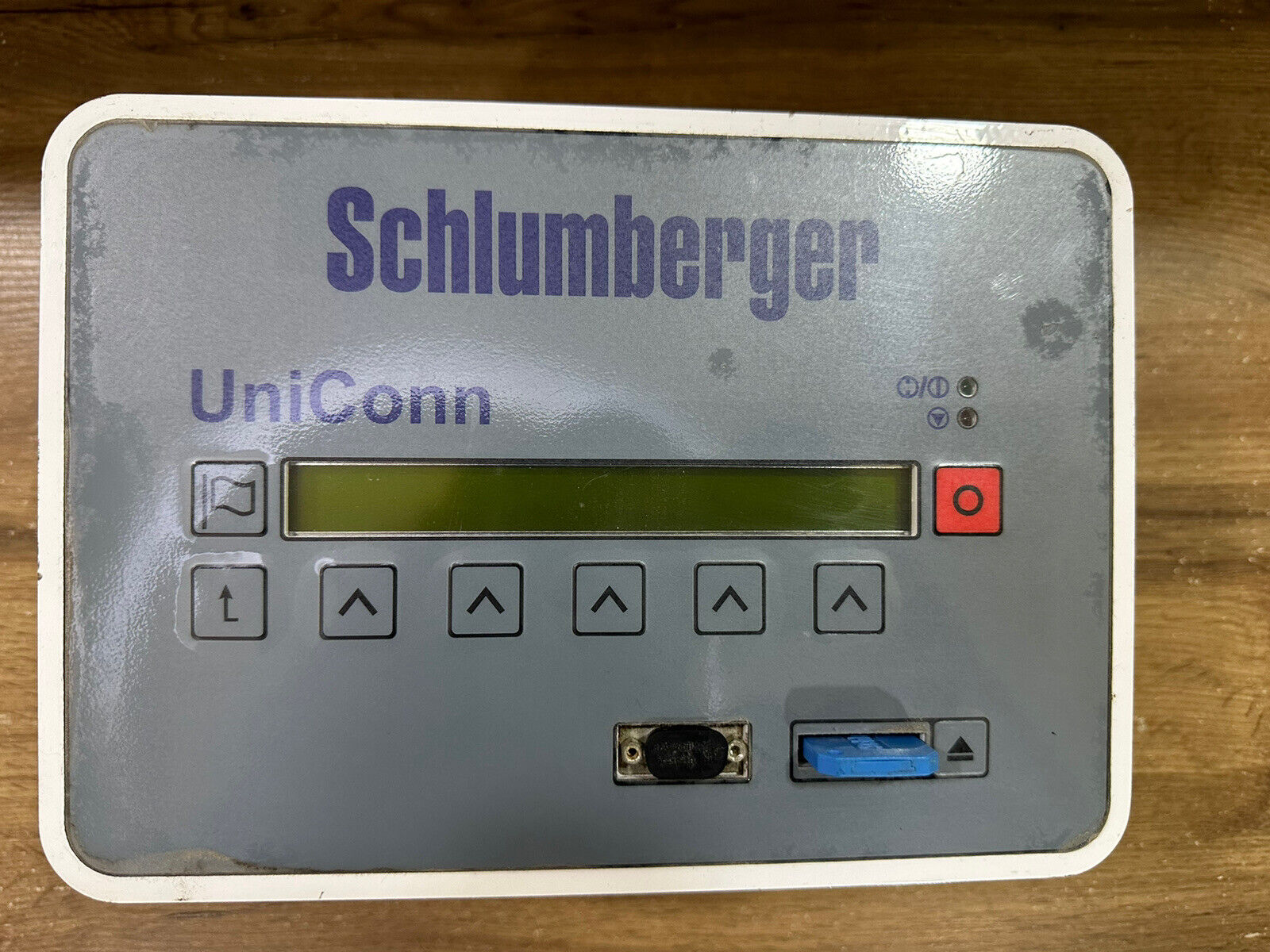 schlumberger P/N: 100018805 UniConn S/N:10622 With COMM Cards Memory Cards