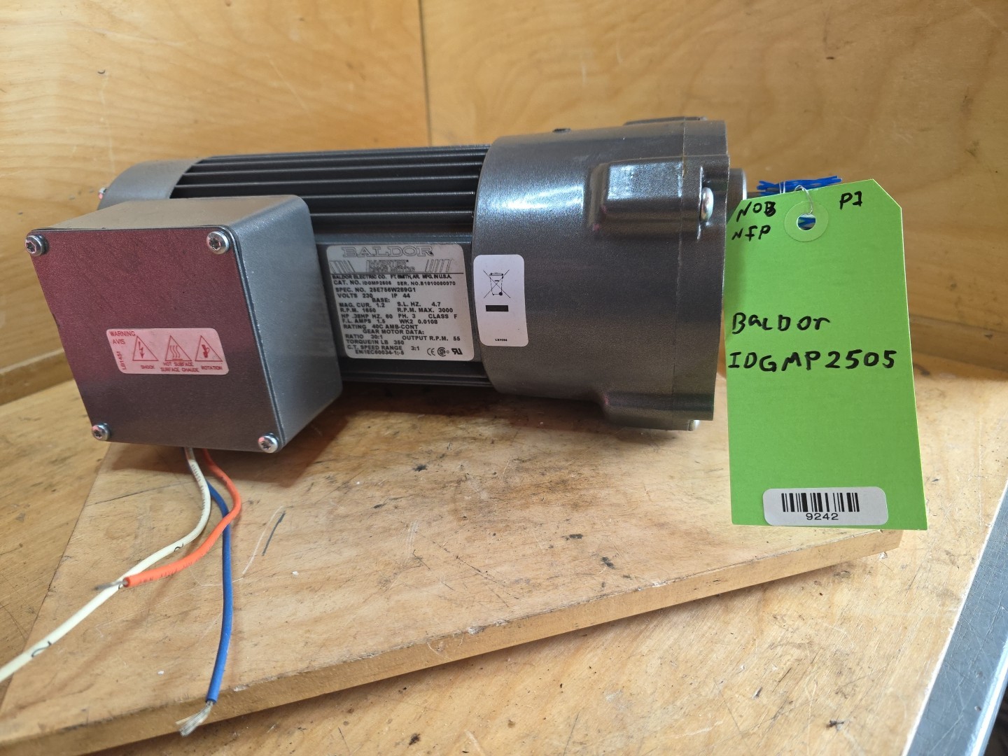 Baldor IDGMP2505 25E756W289G1 3/8HP 55RPM 3PH TEFC PARALLEL GEARMOTOR 230vac Baldor IDGMP2505 25E756W289G1 3/8HP 55RPM 3PH TEFC PARALLEL GEARMOTOR 230vac