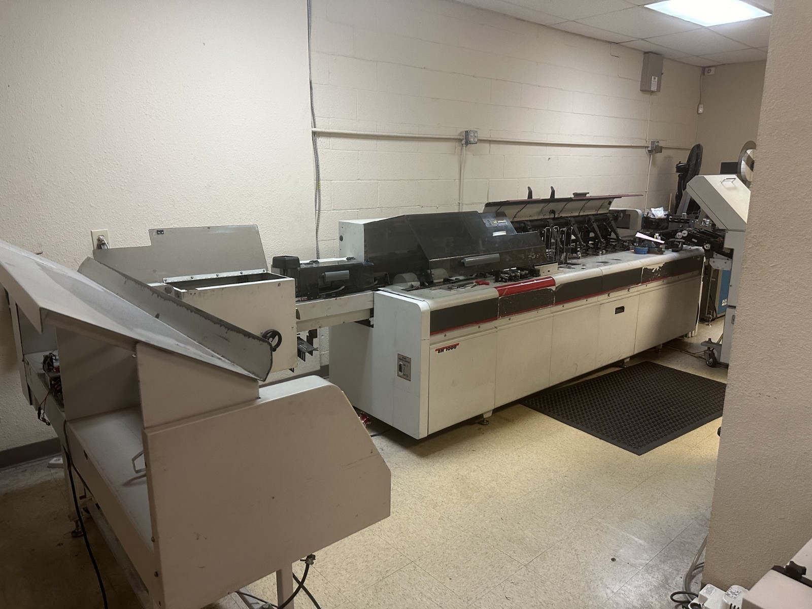 Bell & Howell 1000 Mail Inserter Equipment 6 station Used Daily