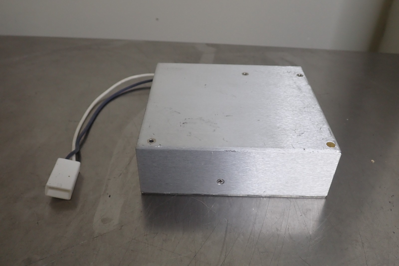 Agilent G1946-80659 / Applied KiloVolts MS1064A Bipolar Dual Output Power Supply Agilent G1946-80659 / Applied KiloVolts MS1064A Bipolar Dual Output Power Supply