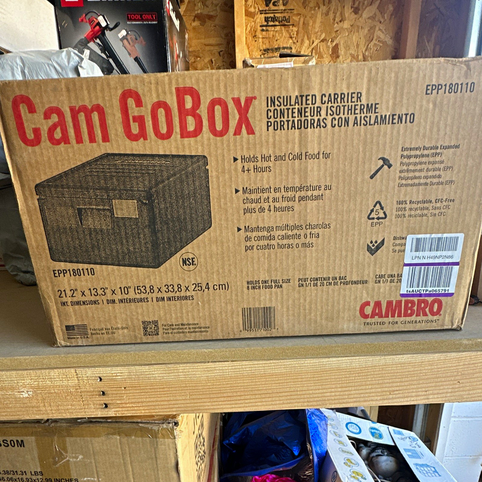 Cambro Cam GoBox Insulated Food Pan Carrier, 1 Pan Capacity, EPP180110 Cambro Cam GoBox Insulated Food Pan Carrier, 1 Pan Capacity, EPP180110