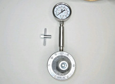 Graco 214706 Stainless Steel Low Pressure Fluid Regulator with Gauge 214-706 picture