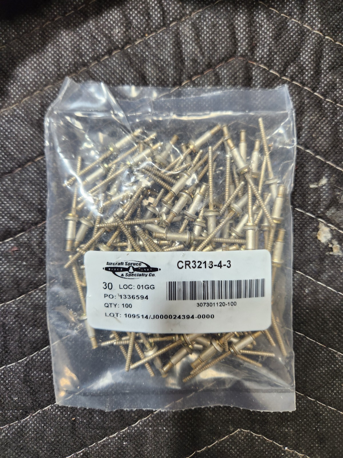 QTY 100   CHERRYMAX RIVET CR3213-4-3 (PACK OF 100) CR3213   1/8