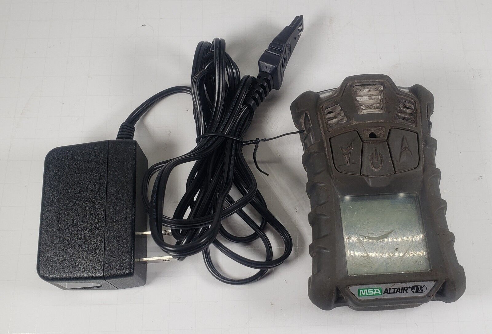 MSA Altair 4X Multigas Detector with Charging Cord Scratched Screen Last One