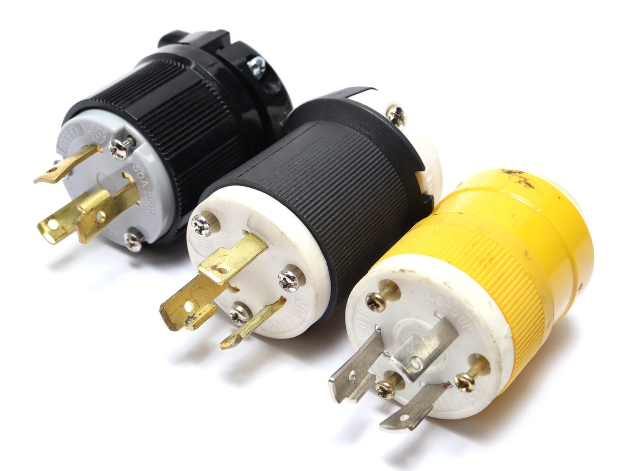 Assorted Brands NEMA L6-30P Twist Lock Plug 30 Amp 250V Assorted Brands NEMA L6-30P Twist Lock Plug 30 Amp 250V