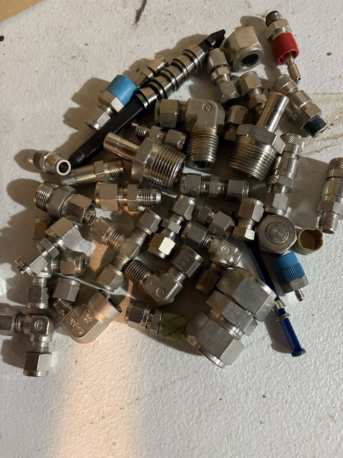 35+ Swagelok 316 Stainless Steel Tube Fittings Valves Mixed Lot Mostly NOS 35+ Swagelok 316 Stainless Steel Tube Fittings Valves Mixed Lot Mostly NOS