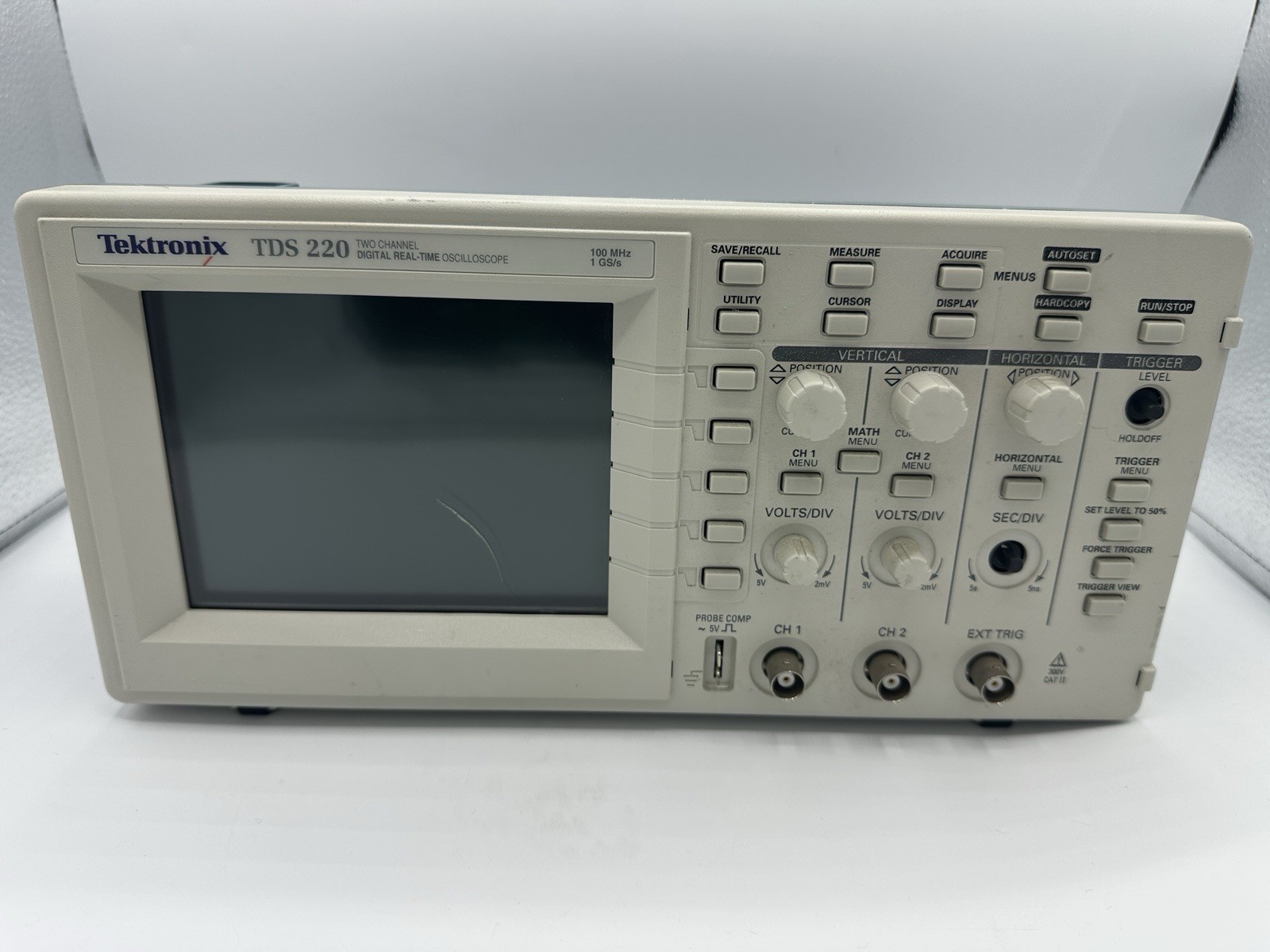 Tektronix TDS 220 100MHz 1GS/s 2-Channel Digital Oscilloscope Tested Works Tektronix TDS 220 100MHz 1GS/s 2-Channel Digital Oscilloscope Tested Works