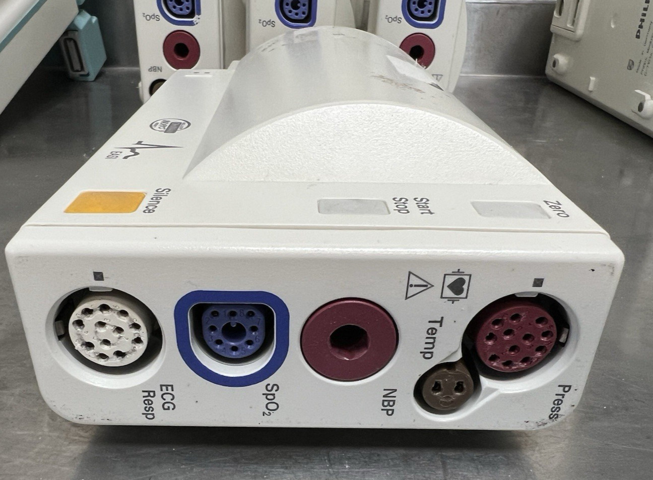 Philips M3001A A04C06 862442 Module Press, Temp, NBP, SpO2, ECG/Resp Philips M3001A A04C06 862442 Module Press, Temp, NBP, SpO2, ECG/Resp