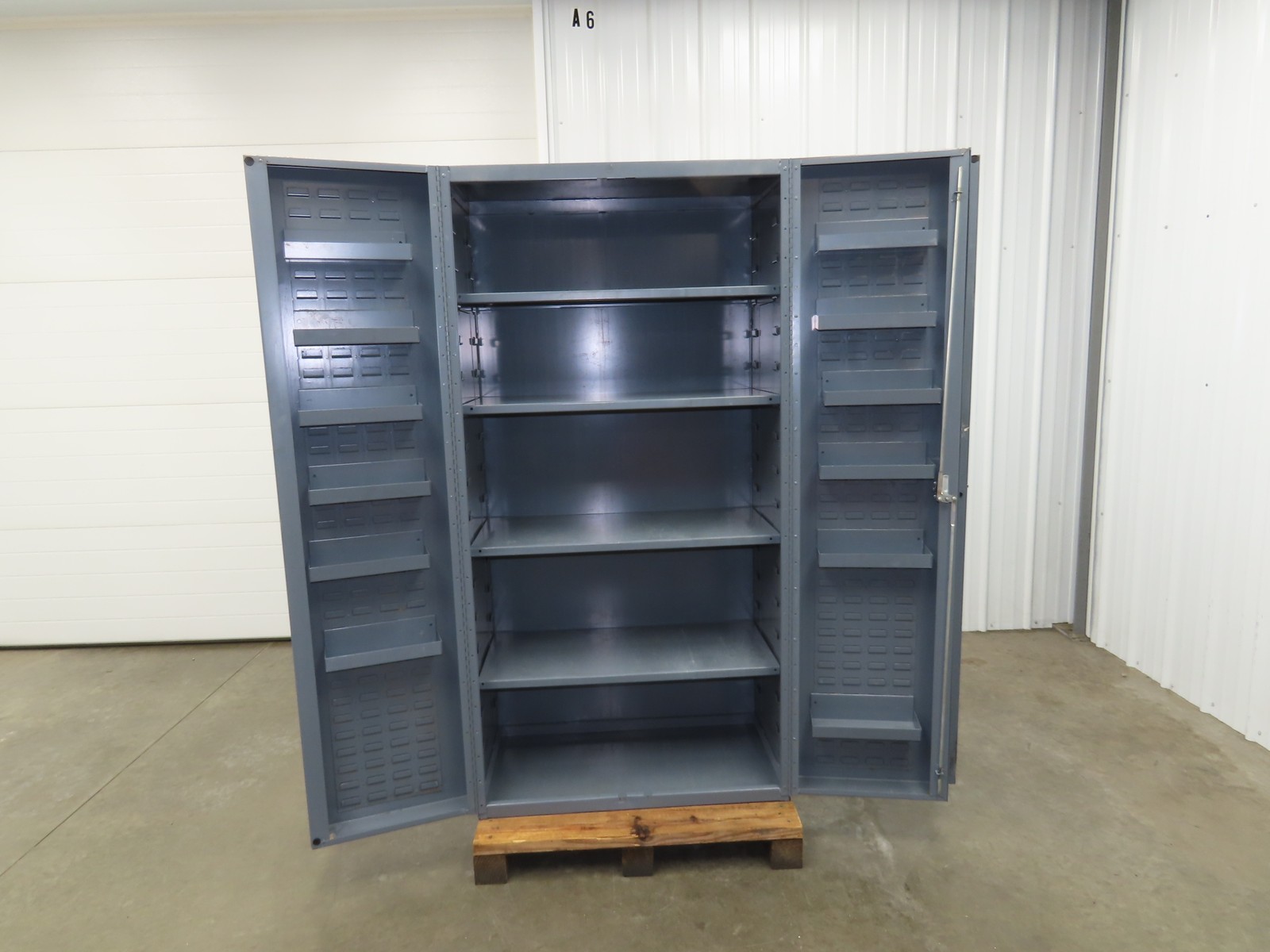 Durham DC36-4S12DS-95 Storage Bin Cabinet 14 GA 4 Shelf 36x24x72\ Durham DC36-4S12DS-95 Storage Bin Cabinet 14 GA 4 Shelf 36x24x72\