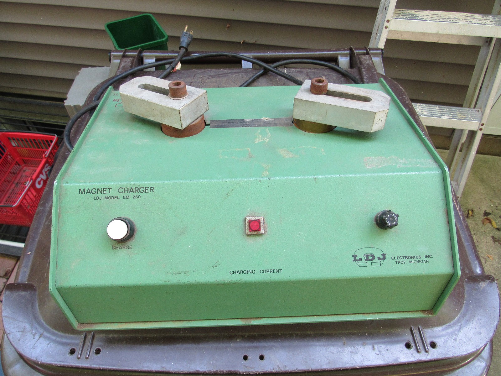 Vintage LDJ Electronics EM-250 Industrial Lab Magnetic Electro Magnetizer