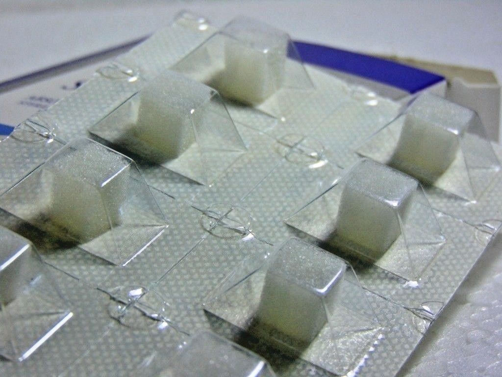 Dental Gelatin Sponges Absorbable Sterile Gelfoam Hemocollagene 32pcs Dental Gelatin Sponges Absorbable Sterile Gelfoam Hemocollagene 32pcs