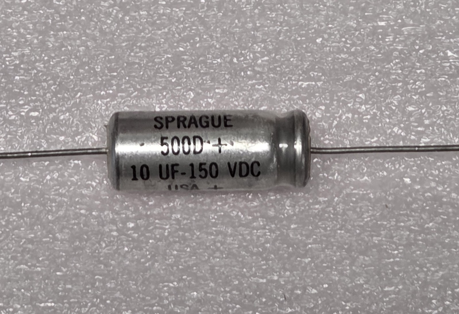 5 pcs Sprague 500D+ - 10uF 150V Capacitor -Axial Aluminum Electrolytic NOS 5 pcs Sprague 500D+ - 10uF 150V Capacitor -Axial Aluminum Electrolytic NOS