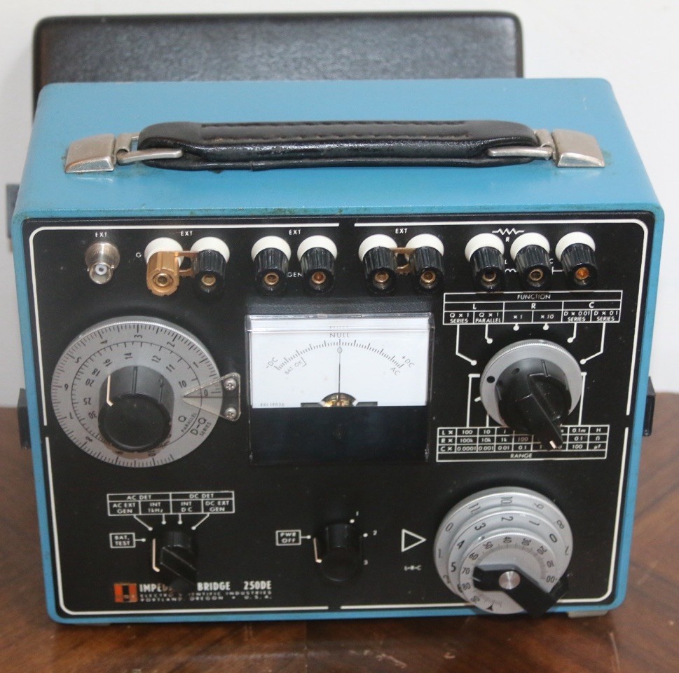 Vintage ESI 250DE Universal Impedance Bridge LCR Meter w/ Power Pack Case Vintage ESI 250DE Universal Impedance Bridge LCR Meter w/ Power Pack Case