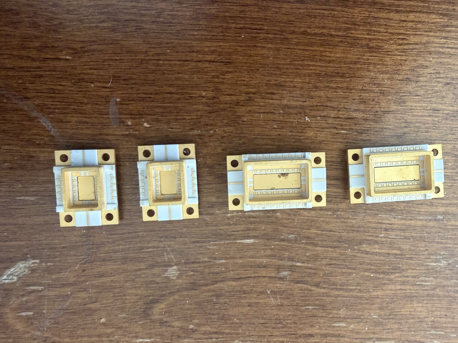 Lot of 4 Vintage Gold Ceramic RF Microwave Power Transistor Packages Bery. Oxide