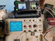 Tektronix 2337 100MHz Oscilloscope. Working. . picture
