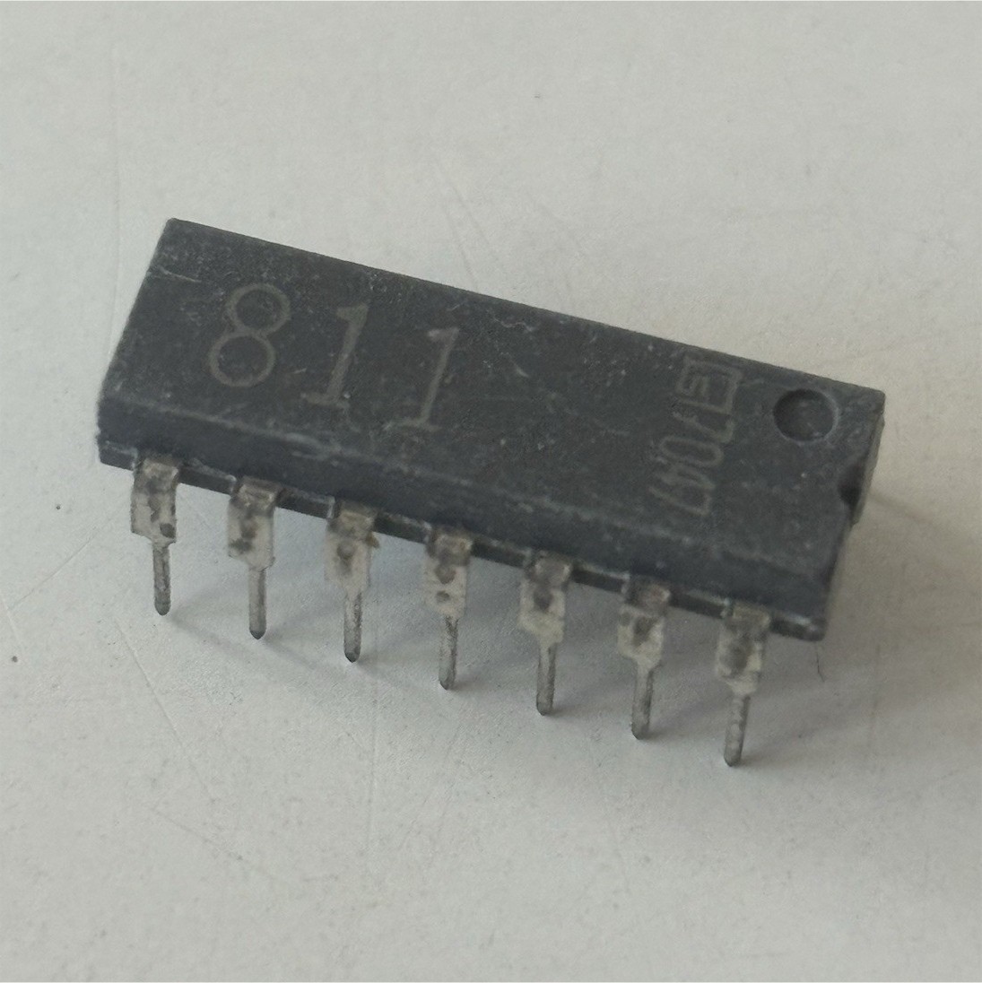 Rare Genuine Signetics 811 7047 IC needs ID Rare Genuine Signetics 811 7047 IC needs ID